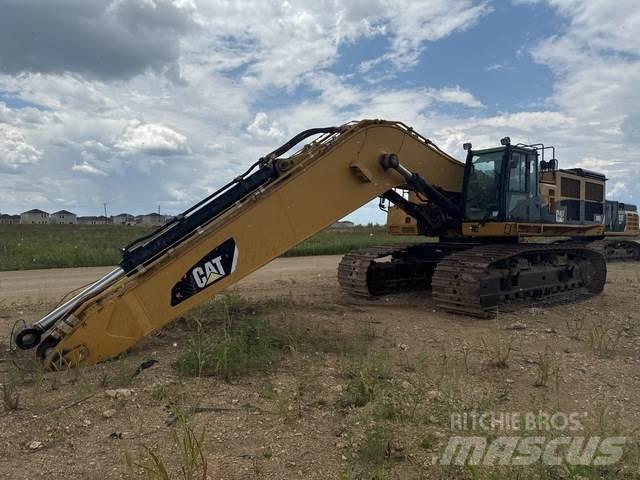 CAT 390D L Гусеничні екскаватори