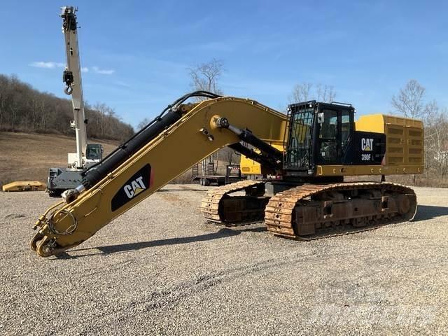 CAT 390F Гусеничні екскаватори