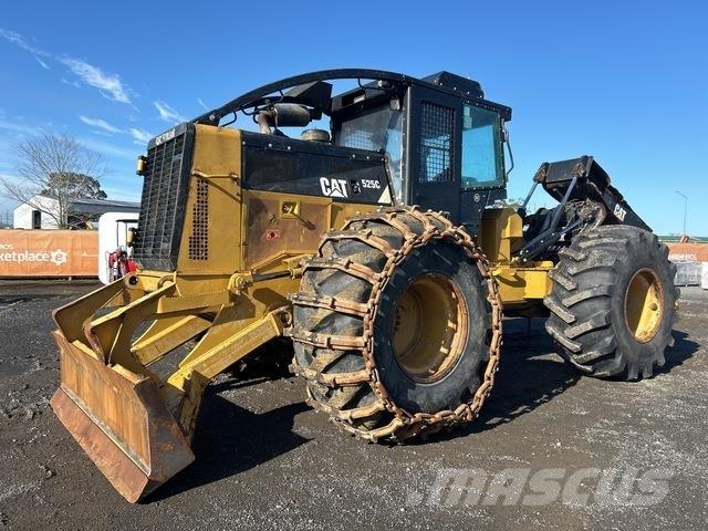 CAT 525C Трельовочні трактора