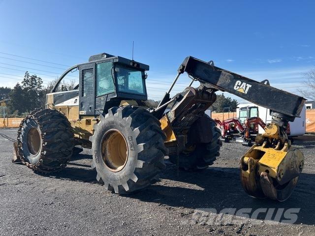 CAT 525C Трельовочні трактора