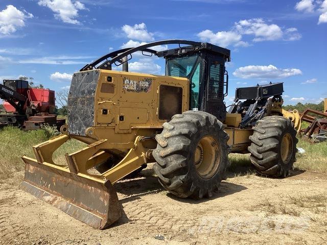 CAT 525D Трельовочні трактора