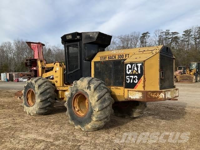 CAT 573 Валочно-пакетувальні машини