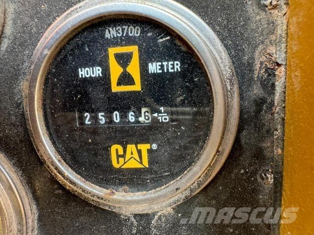 CAT 583H Трубоукладачі