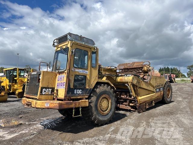 CAT 613C Скрепери