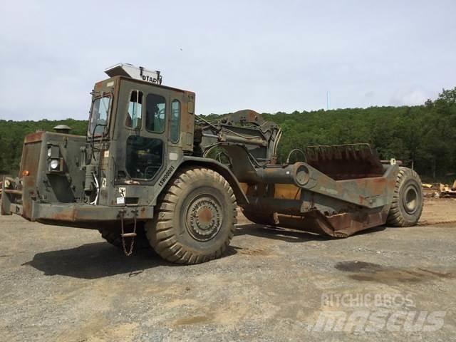 CAT 621B MIL Скрепери