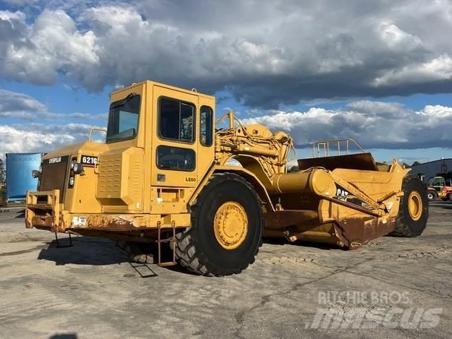 CAT 621G Скрепери