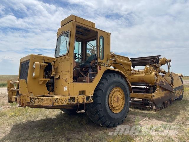 CAT 623B Скрепери