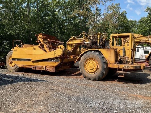 CAT 623F Скрепери