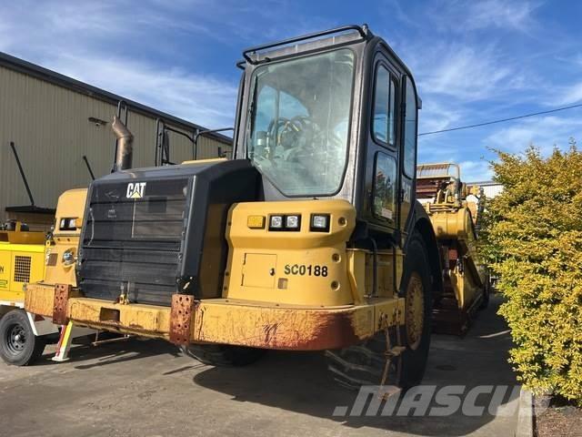 CAT 623k Скрепери