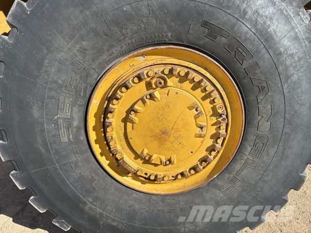 CAT 627F Скрепери