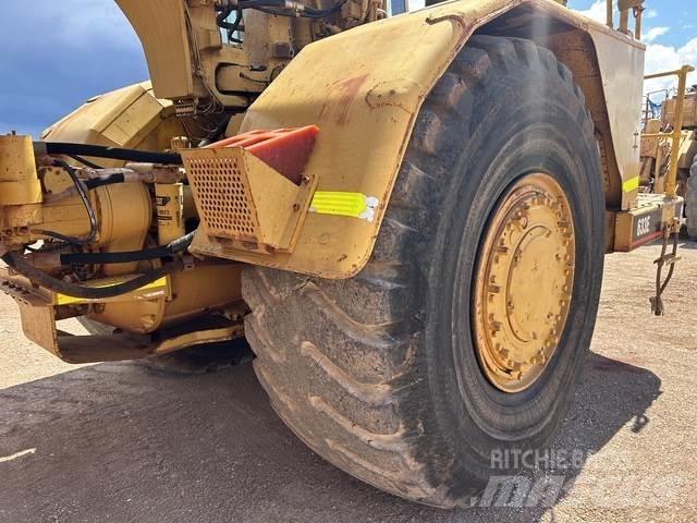 CAT 633E Скрепери