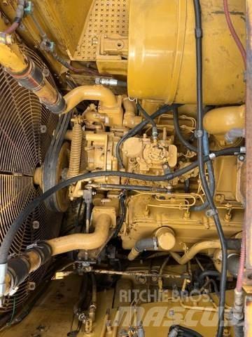 CAT 633E Скрепери