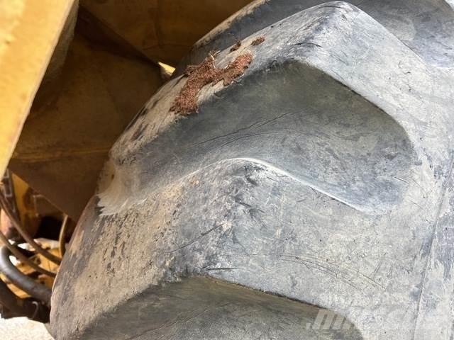 CAT 637D Скрепери