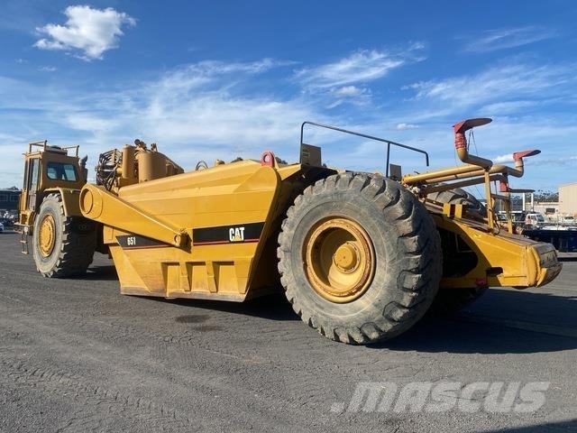 CAT 651 Поливальні машини