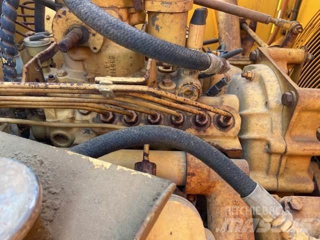 CAT 651E Скрепери