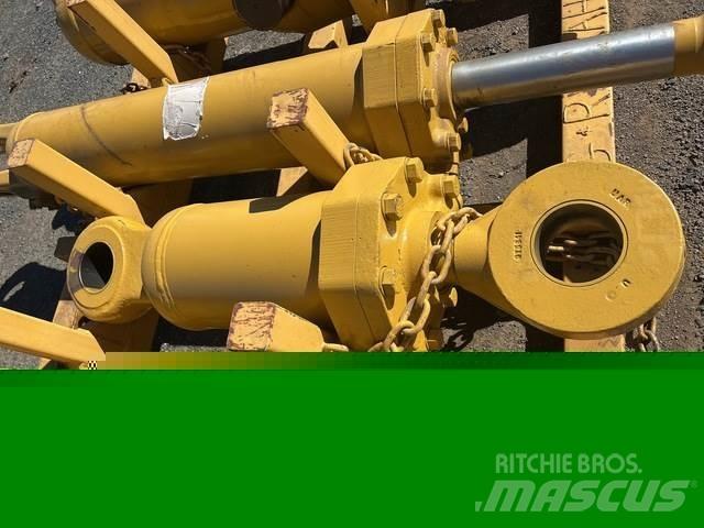 CAT 657E Транспорт - Інші