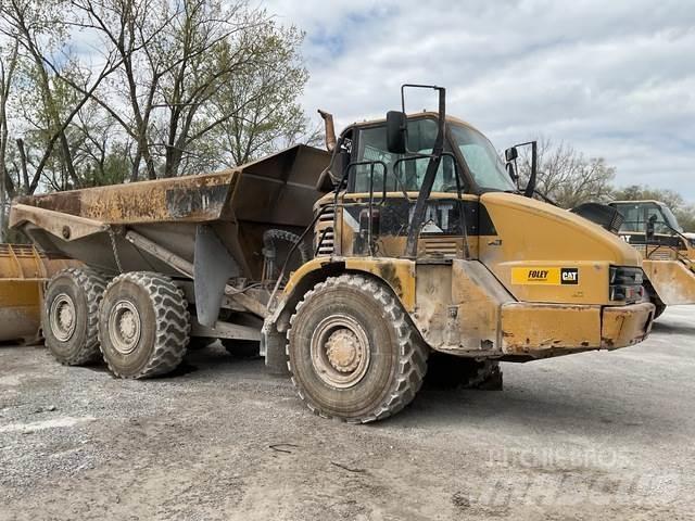 CAT 730 Зчленовані самоскиди