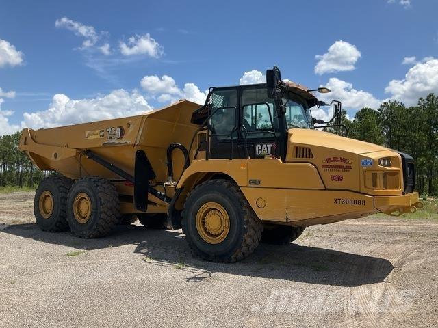 CAT 730 Зчленовані самоскиди