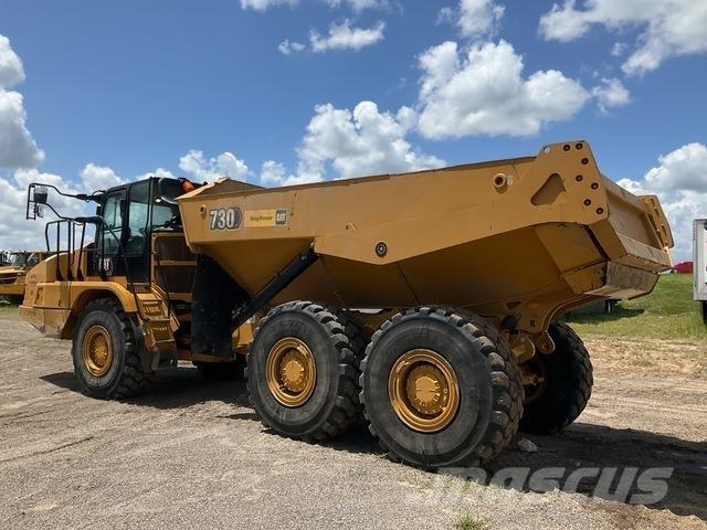 CAT 730 Зчленовані самоскиди
