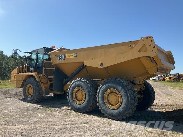 CAT 730 Зчленовані самоскиди