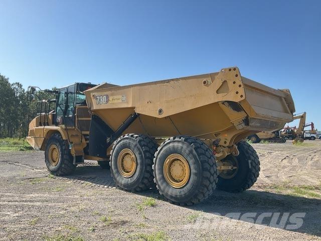 CAT 730 Зчленовані самоскиди