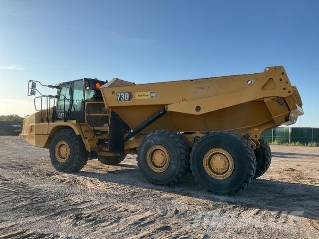 CAT 730 Зчленовані самоскиди