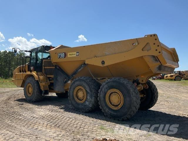 CAT 730 Зчленовані самоскиди