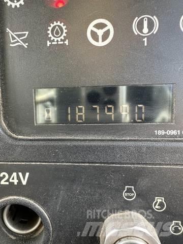 CAT 740 Зчленовані самоскиди