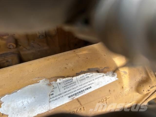 CAT 740 Зчленовані самоскиди