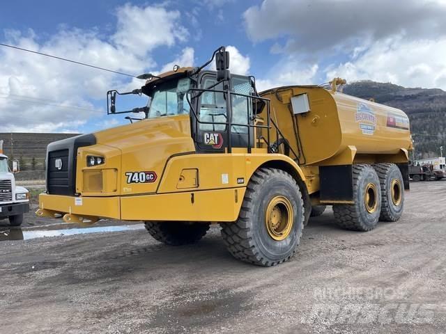 CAT 740GC Поливальні машини