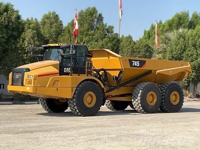CAT 745 Зчленовані самоскиди