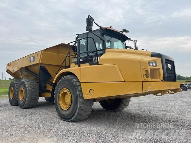 CAT 745 Зчленовані самоскиди