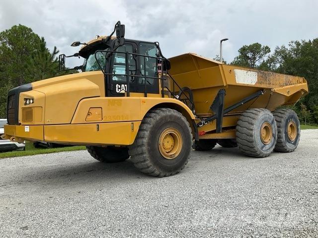 CAT 745 Зчленовані самоскиди