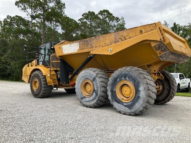 CAT 745 Зчленовані самоскиди