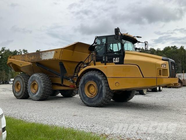 CAT 745 Зчленовані самоскиди