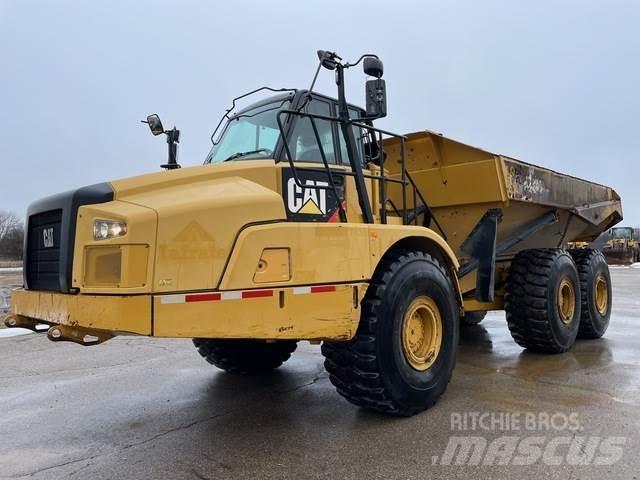 CAT 745C Зчленовані самоскиди