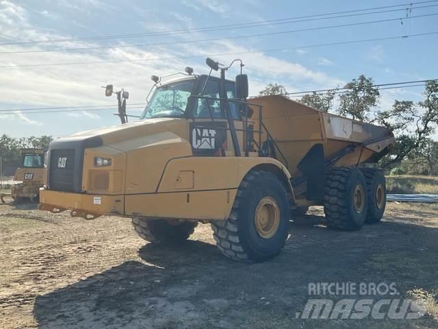 CAT 745C Зчленовані самоскиди