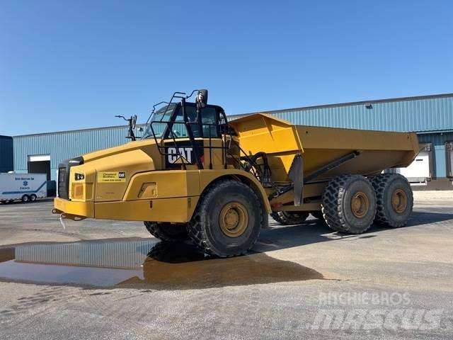 CAT 745C Зчленовані самоскиди