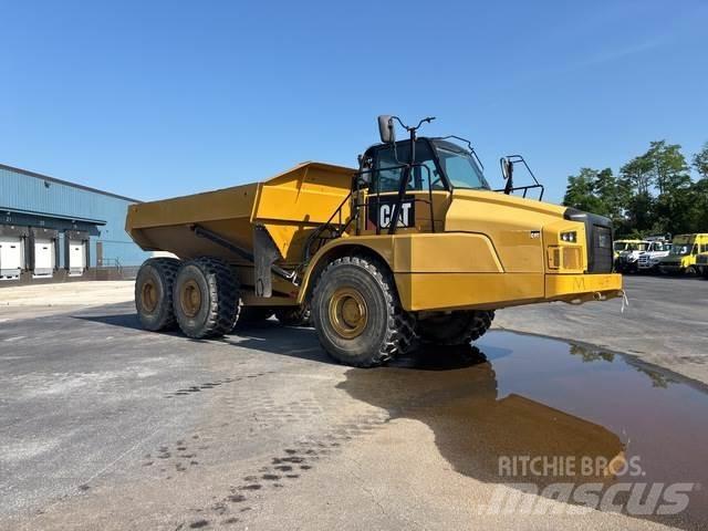 CAT 745C Зчленовані самоскиди