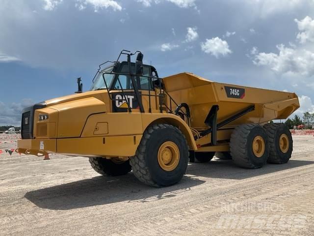 CAT 745C Зчленовані самоскиди
