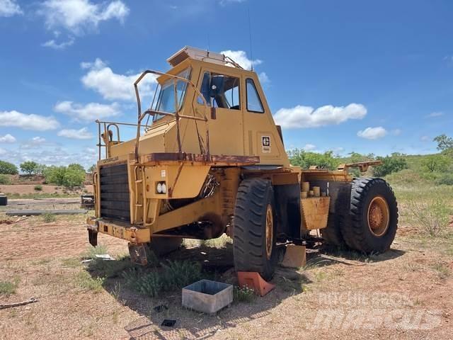CAT 768C Зчленовані самоскиди