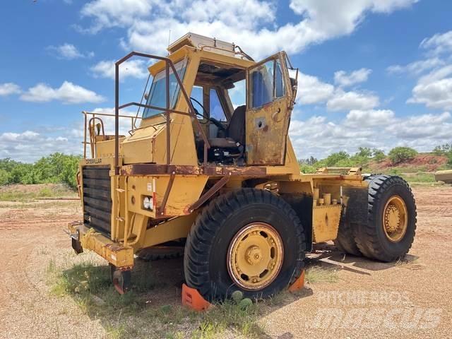 CAT 768C Зчленовані самоскиди