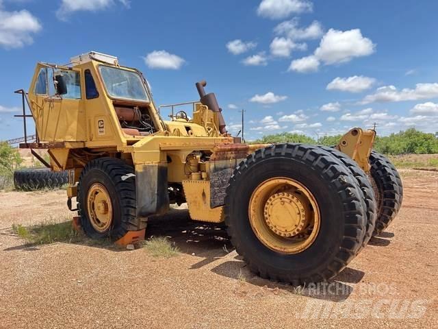 CAT 768C Зчленовані самоскиди