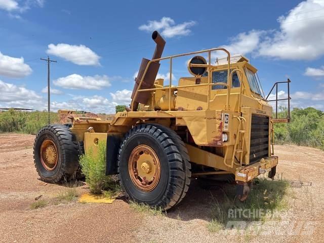 CAT 768C Зчленовані самоскиди