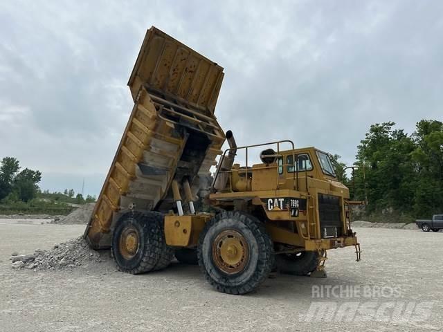 CAT 769C Зчленовані самоскиди