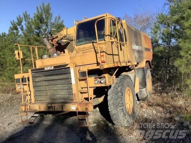 CAT 769C Поливальні машини