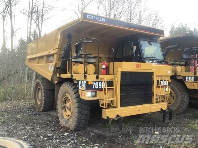 CAT 769D Зчленовані самоскиди