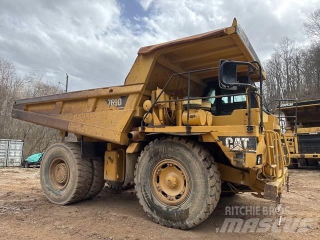 CAT 769D Зчленовані самоскиди
