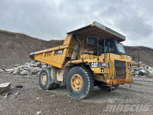 CAT 769D Зчленовані самоскиди