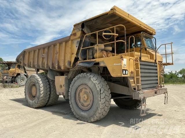 CAT 773B Зчленовані самоскиди
